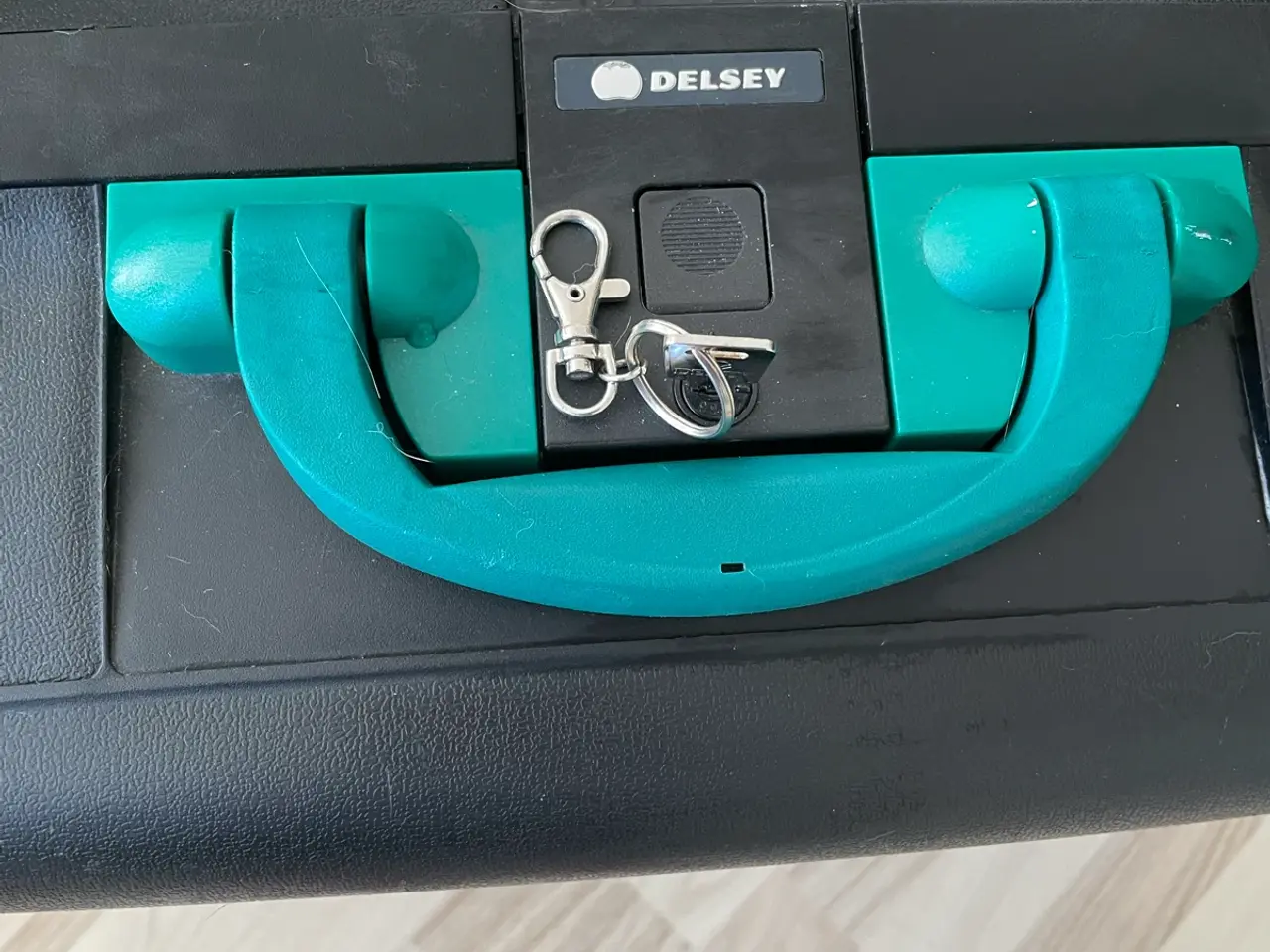 Billede 1 - Delsey kuffert