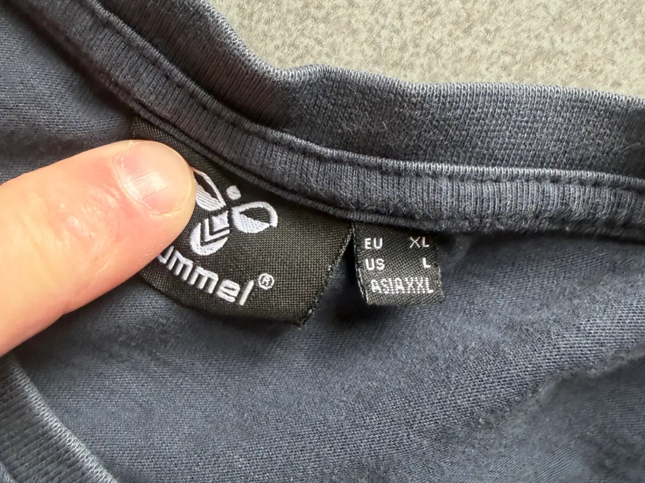 Billede 2 - Hummel T-shirt