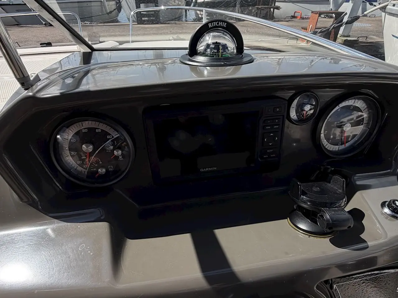 Billede 4 - Bayliner VR5 Cuddy