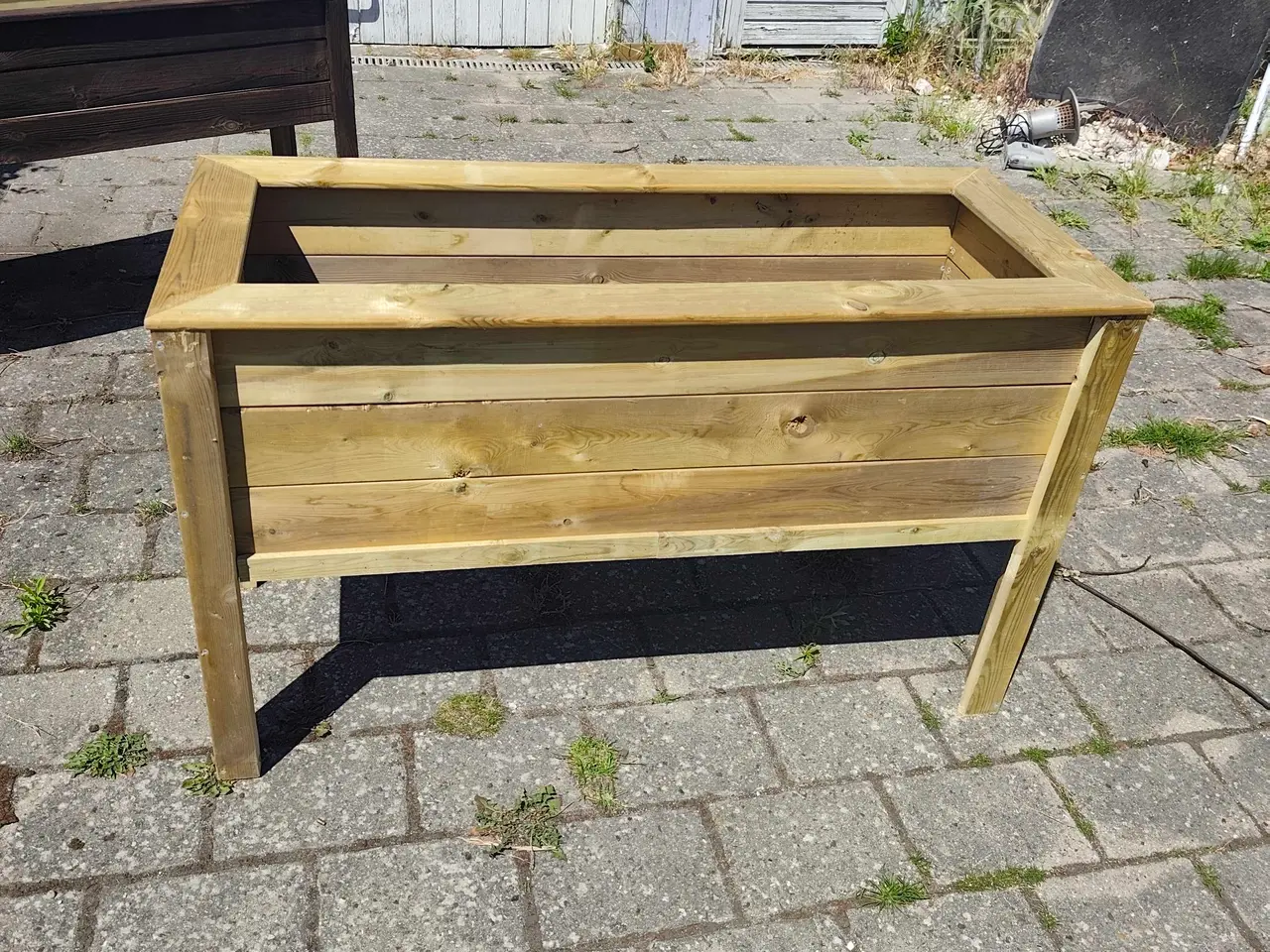 Billede 5 - Håndlavet højbed i træ.