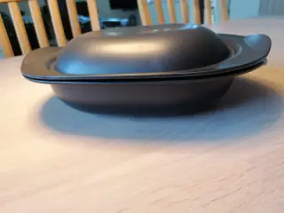Tupperware ildfast fad med låg 1,5 L.