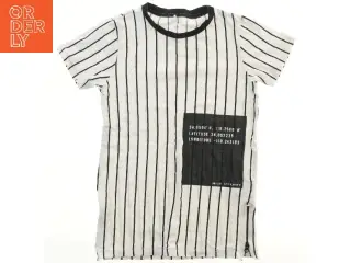 Stribet T-Shirt med tryk fra Name It (str. 128)
