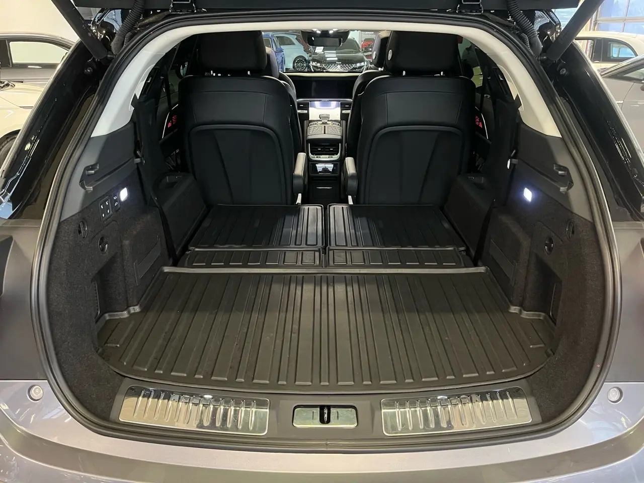 Billede 11 - Hongqi E-HS9 EL Exclusive+ 4x4 551HK 5d Aut.