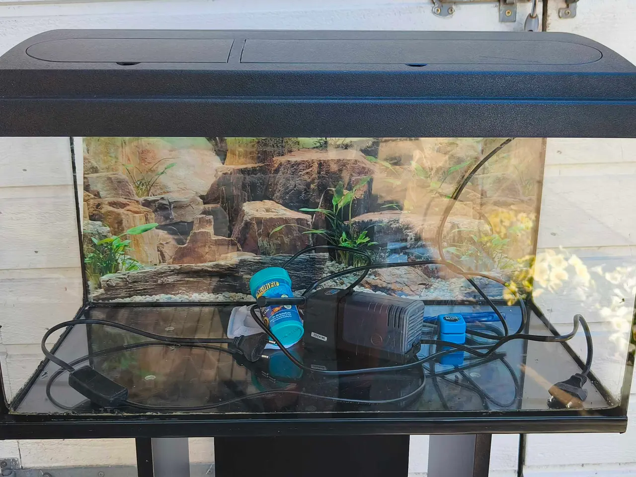 Billede 2 - 54 liters Eheim akvarie med bord