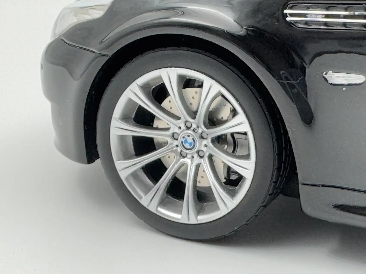 Billede 7 - 2005 BMW M5 E61 - Limited Edition - 1:18