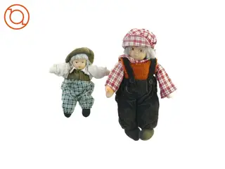 To dukker (højde 23 og 15 cm).