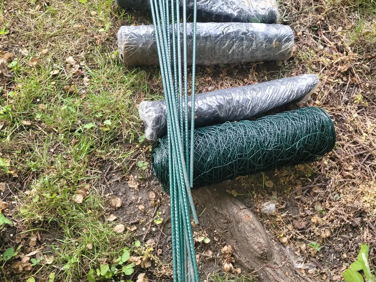 Billede 1 - Havehegn /hønsetråd H 45cm L 3×10m + 1×25m 10stk p