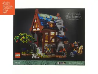 LEGO Medieval Blacksmith sæt fra Lego (str. 48x37 cm)