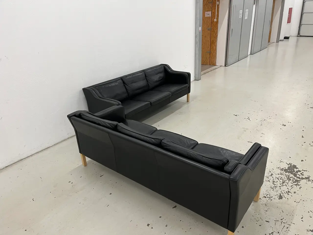 Billede 6 - Mogens Hansen MH195 2x3 Pers.Sofaer i sort premium