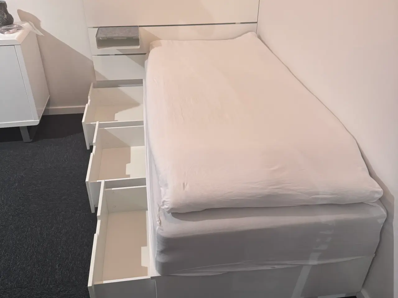 Billede 2 - IKEA Nordli, Sengeramme, sengegavl, box+topmadras