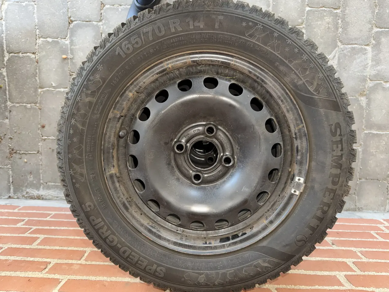Billede 2 - 4 vinterhjul til VW UP