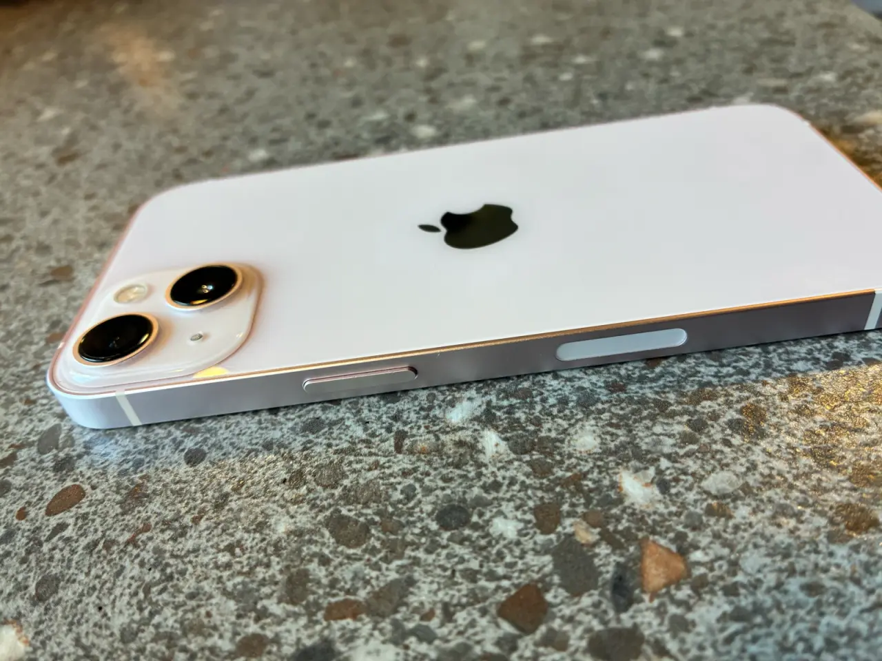 Billede 4 - iPhone 13 med 2 års garanti
