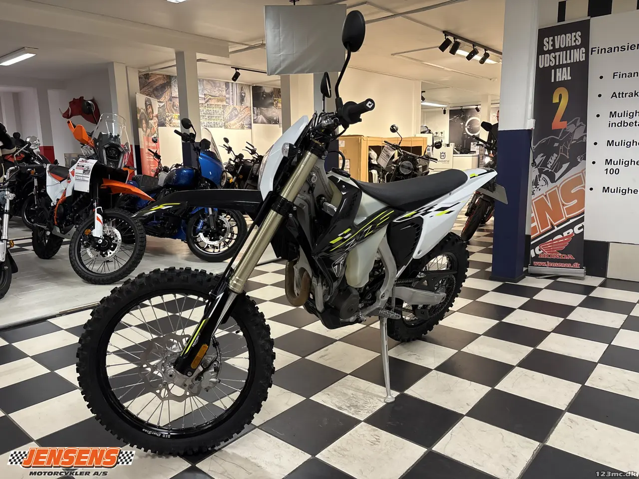 Billede 3 - Triumph TF 450-E