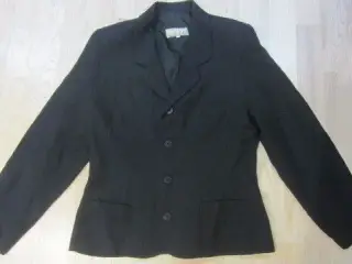 Str. L, sort blazer