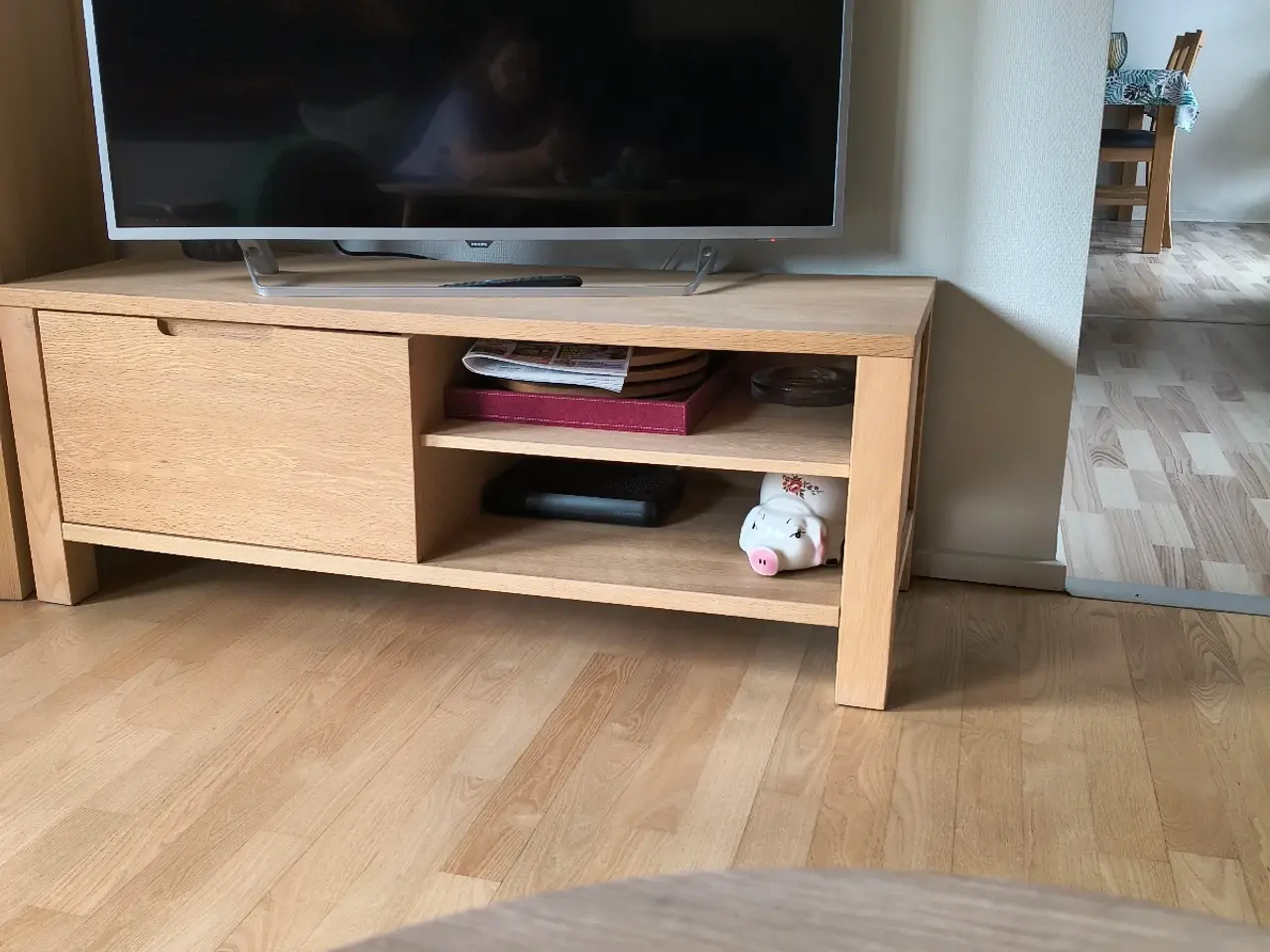 Billede 1 - Tv skænk egetræ 