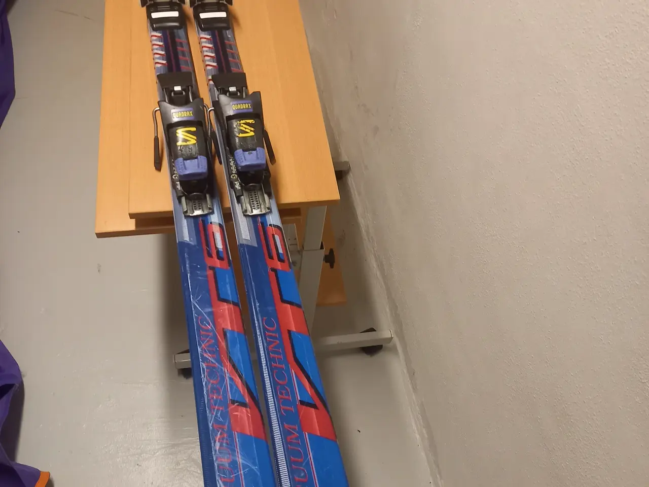 Billede 5 - Alpinski Fischer med stave og taske - str. 190 cm