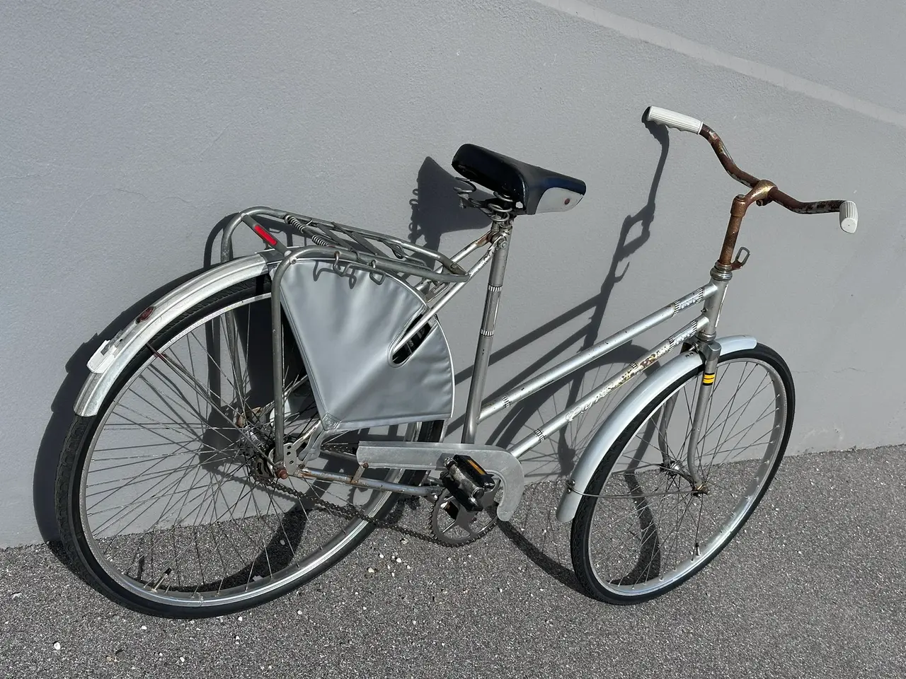 Billede 2 - Flot grå retro damecykel, Cyrus Deluxe