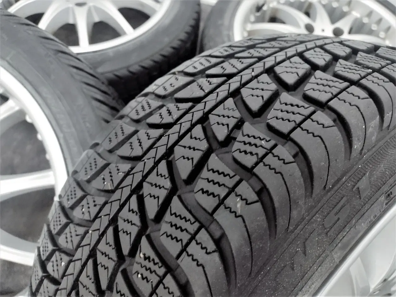 Billede 7 - 5x130 17" ET45 AZ Sport Porsche vintersæt