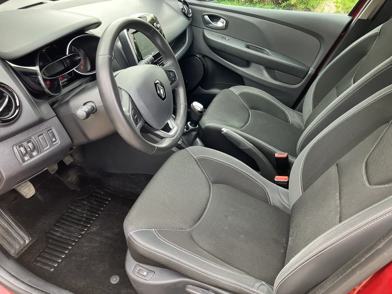 Billede 4 - Renault Clio 0,9 st.car km 108500