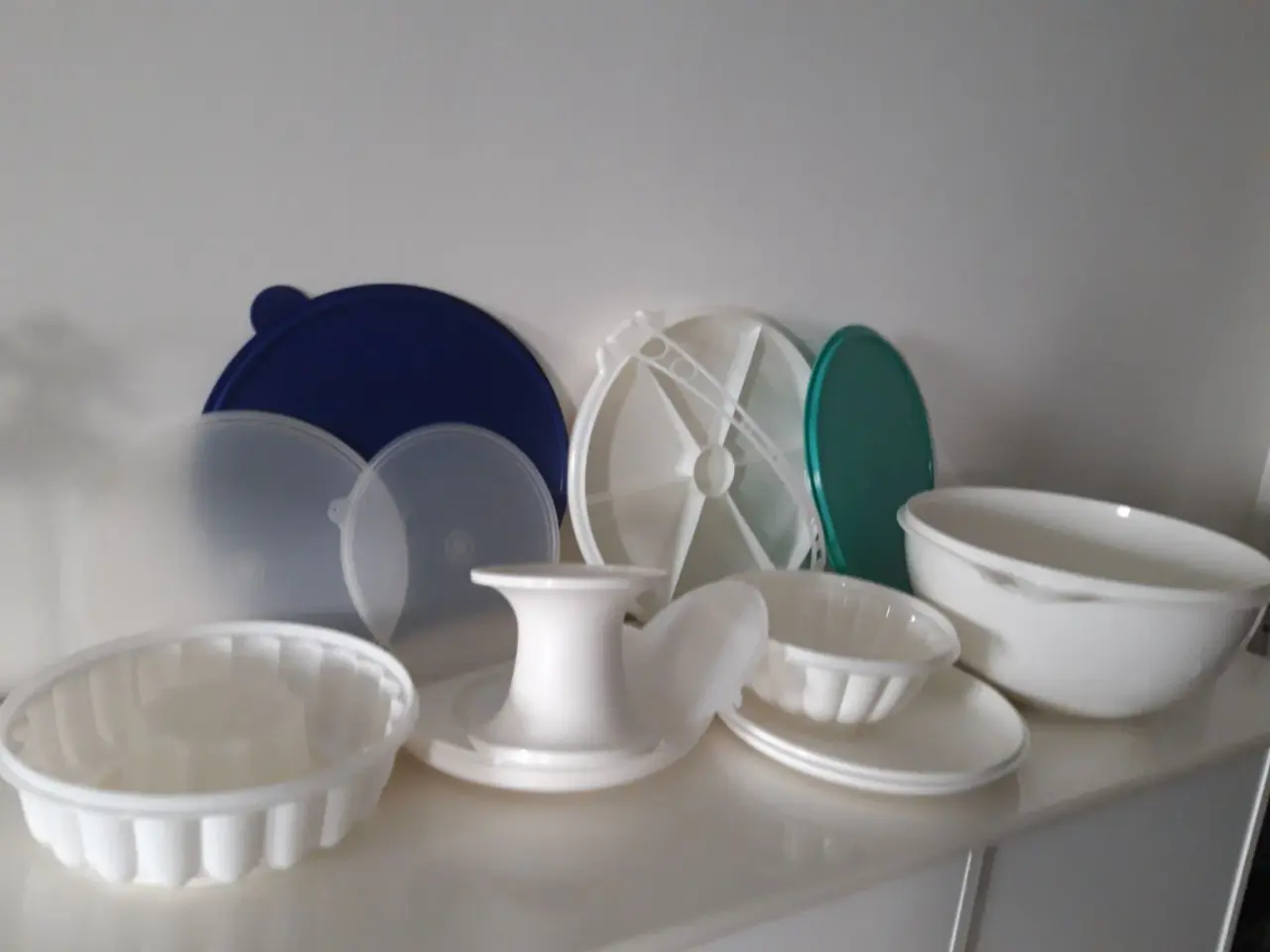 Billede 1 - Tupperware - Komplet Jello-ring, kabaretfad m.m.