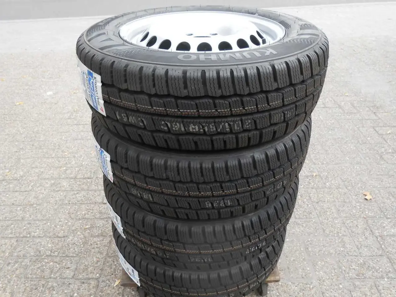 Billede 1 - 5x130 med vinterdæk
