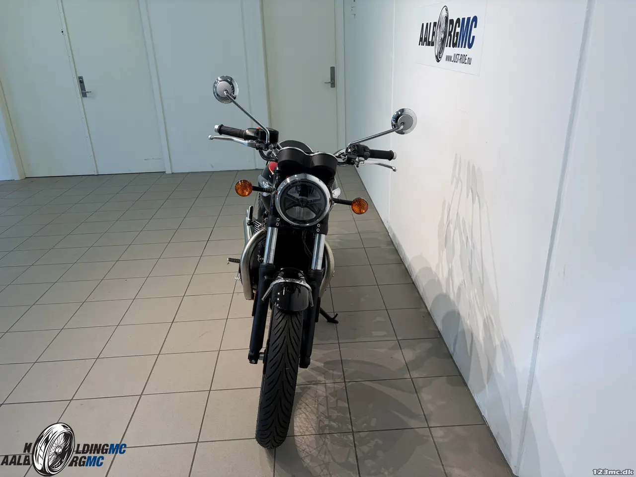 Billede 7 - Triumph Bonneville T 100 Jet Black / Diablo Red