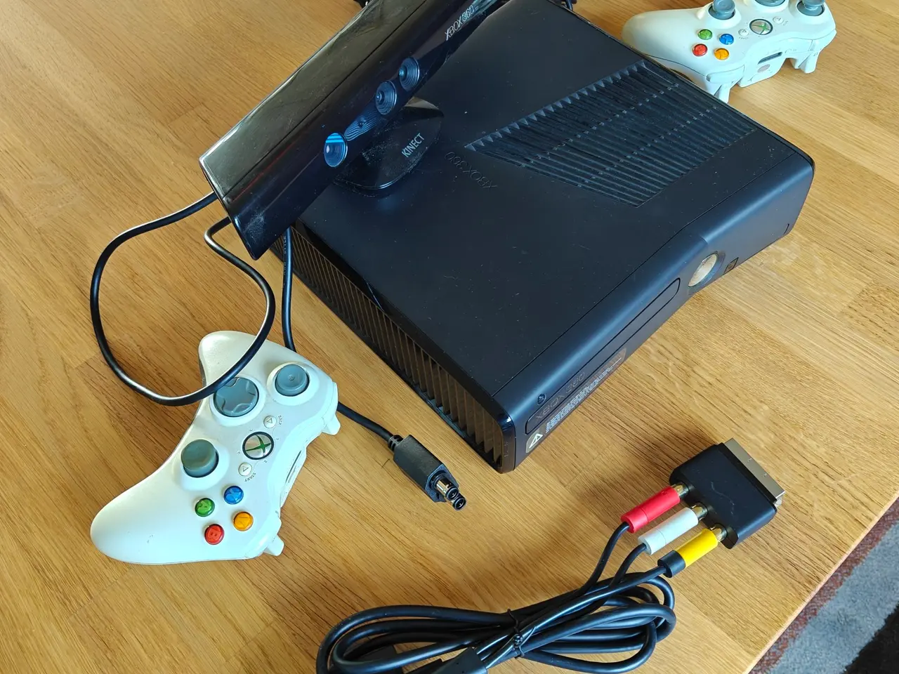 Billede 2 - Microsoft Xbox 360 konsol med Kinect sensor