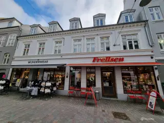 Investeringsejendomme i Viborg centrum sælges - 1. års forrentning 6.17%
