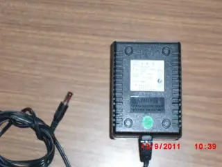 Strømforsyning 30Vdc 0,5A Skynet AC/DC Adapter