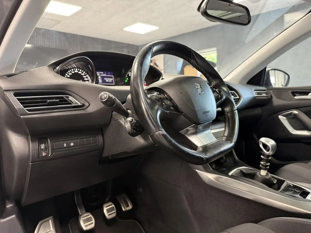 Billede 17 - Peugeot 308 1,6 BlueHDi Allure+ 120HK 5d