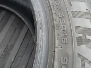 Goodyear Ultragrip Ice arctic pigdæk.