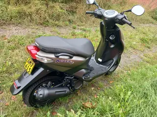 Yamaha neos 4 takter 30 scooter