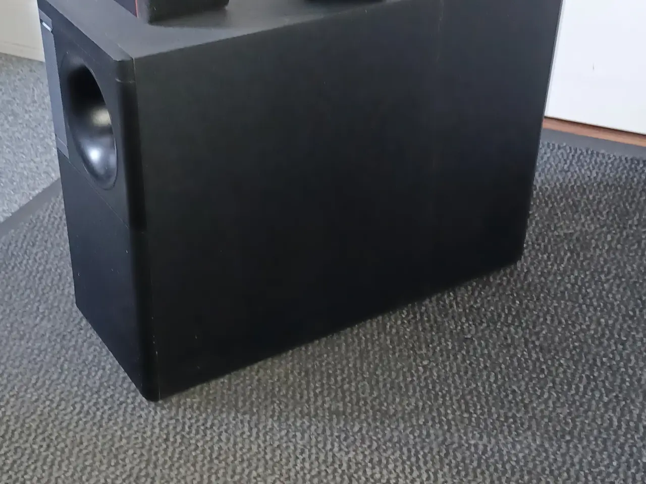 Billede 2 - BOSE soft vuffer og 3 BOSE højtalere