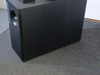 BOSE soft vuffer og 3 BOSE højtalere