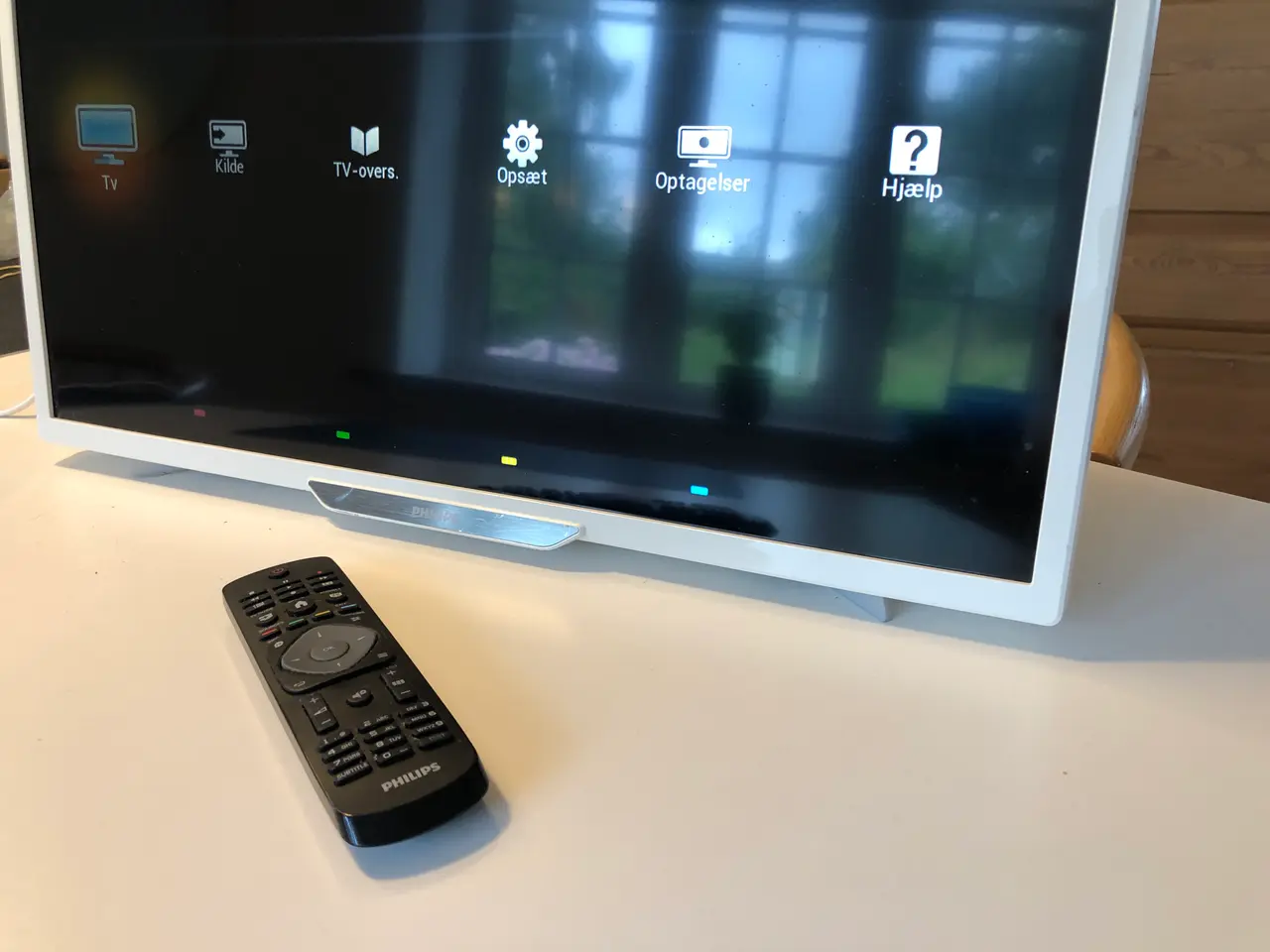 Billede 2 - Philips 24" fladskærms TV hvid