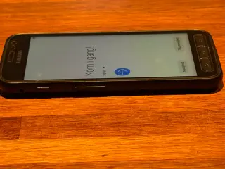 Samsung Xcover 4 i fin stand