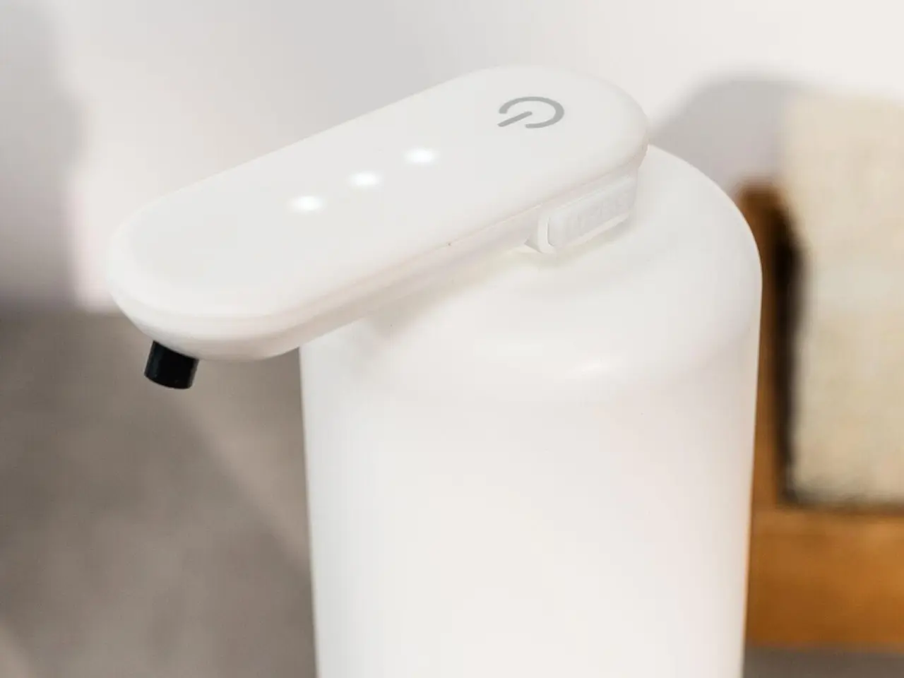 Billede 2 - Sæbedispenser med skum og sensor - Bitefom, genopladelig 350 ml