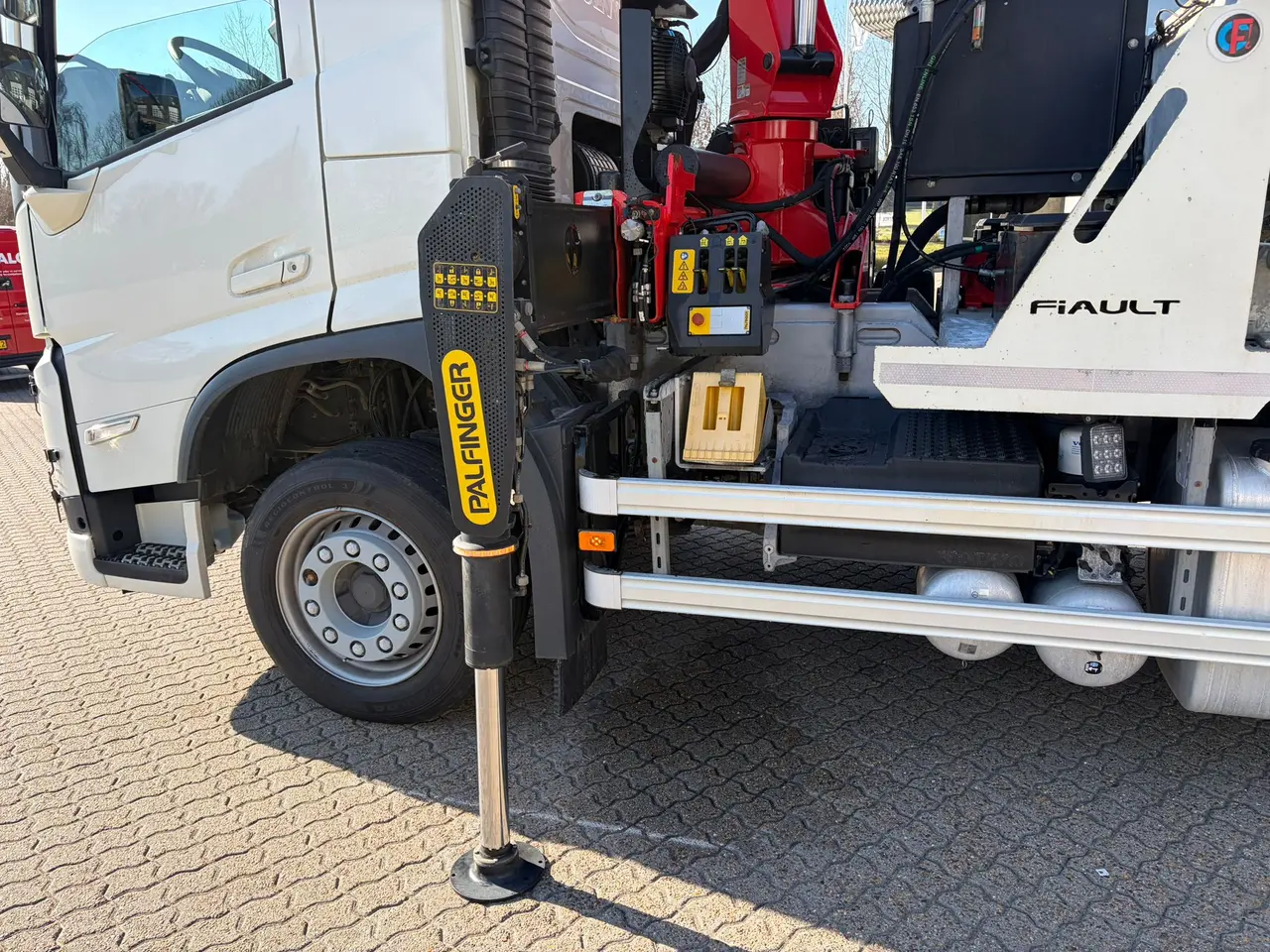 Billede 13 - Volvo FM500, Knæklad