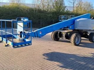 Genie Teleskopbomlift S-60 HC