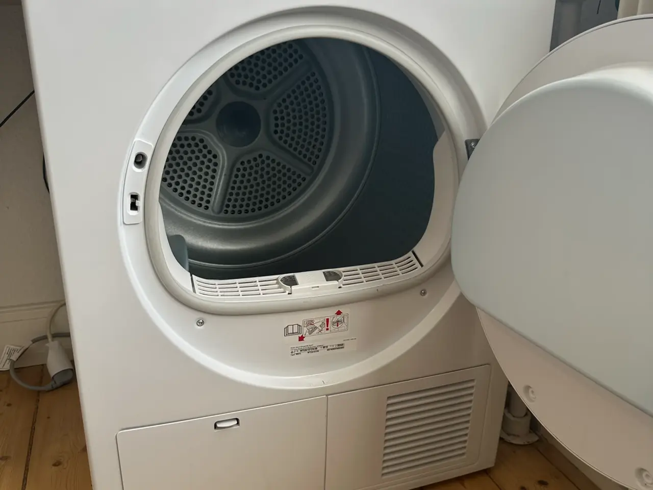 Billede 3 - Bosch Serie 4 kondenstørretumbler