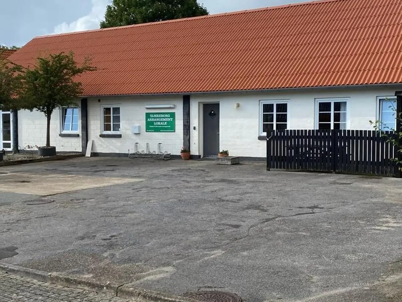 Billede 1 - Centralt i Tjæreborg