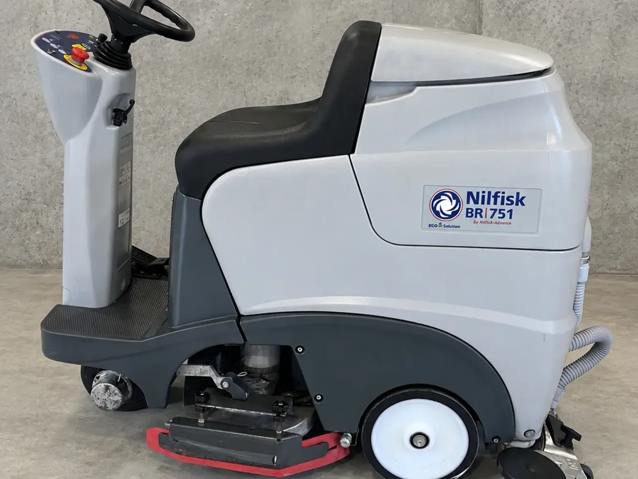 Billede 1 - Nilfisk br 751 gulvvasker 