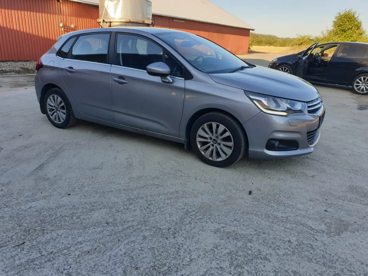 Billede 1 - CITROËN C4 2016 1,6 4-dørs m. bagklap Grøn ejerafg