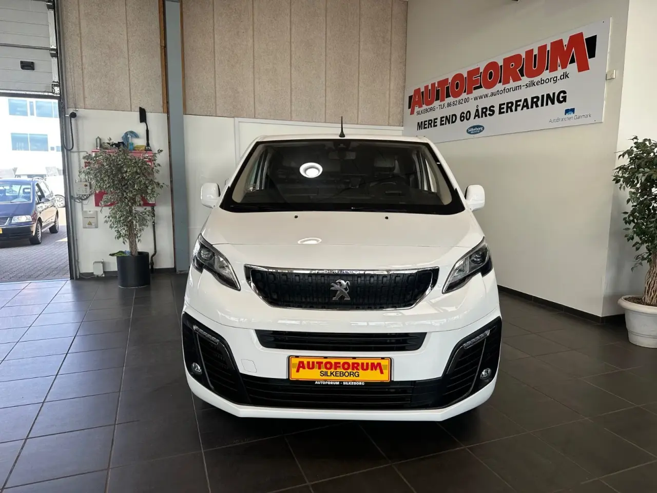 Billede 2 - Peugeot Expert 2,0 BlueHDi 177 L3 Ultimate EAT8 Van