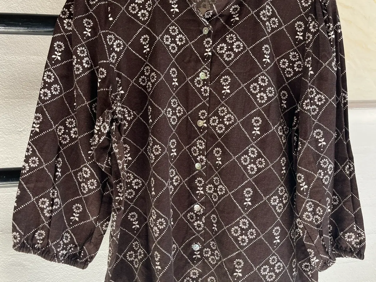 Billede 1 - Ny Skjorte-bluse Jackpot