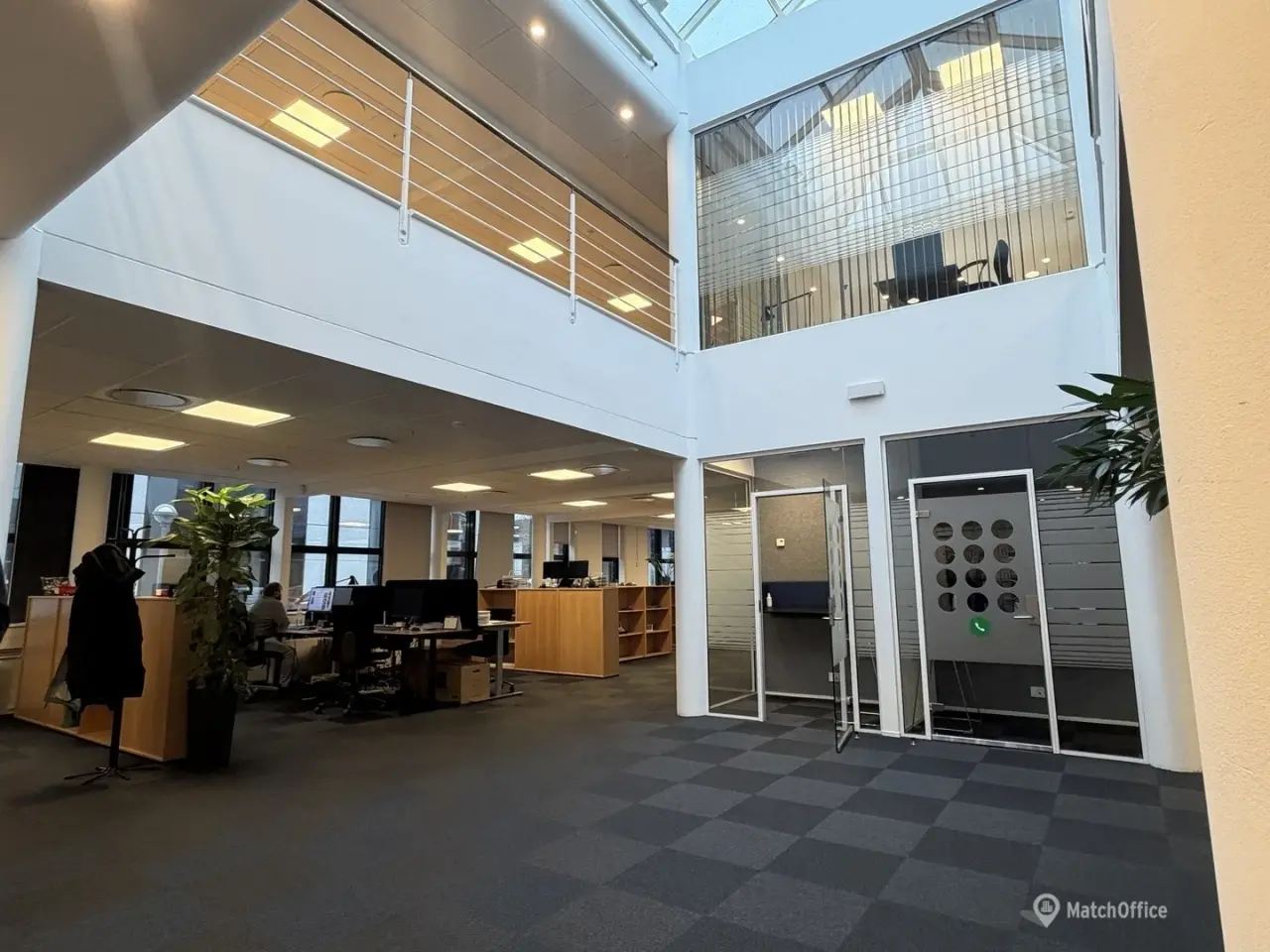 Billede 9 - Albertslunds flotteste kontor midt i en oase