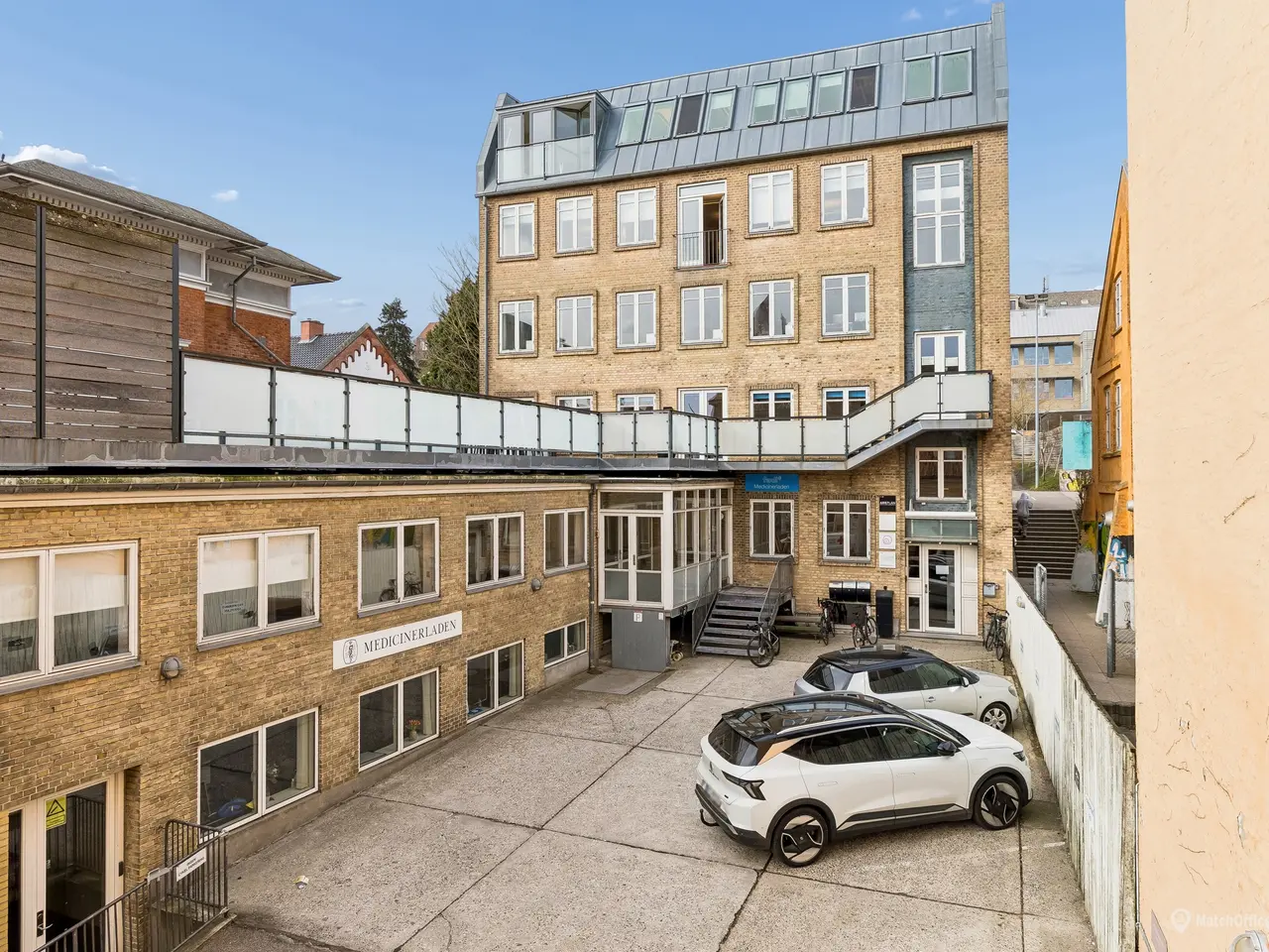 Billede 2 - Lyse. momsfritaget lokaler med fælles tagterrasse