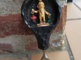 Gammel nisse oplukker - jul