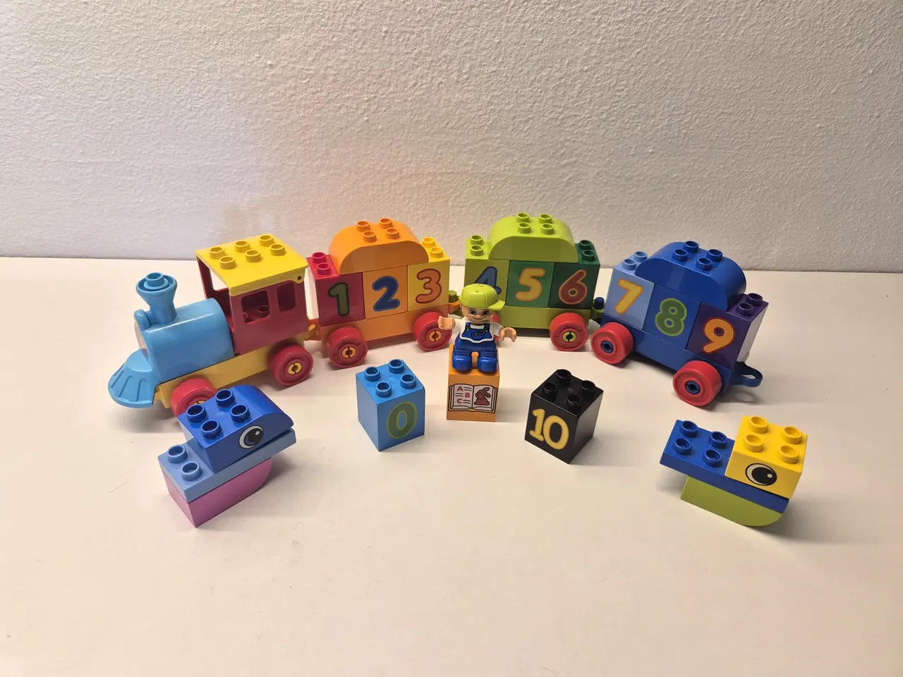 Billede 1 - Duplo Taltog med 4 vogne, Sælges som vist
