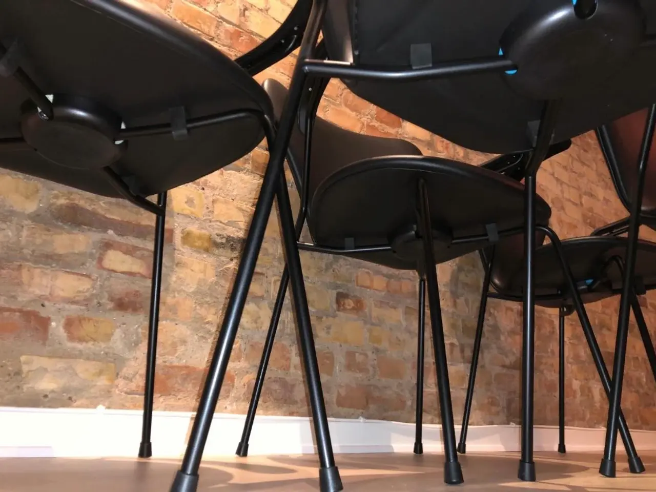 Billede 6 - Arne Jacobsen 3207 syver armstol - stolesæt